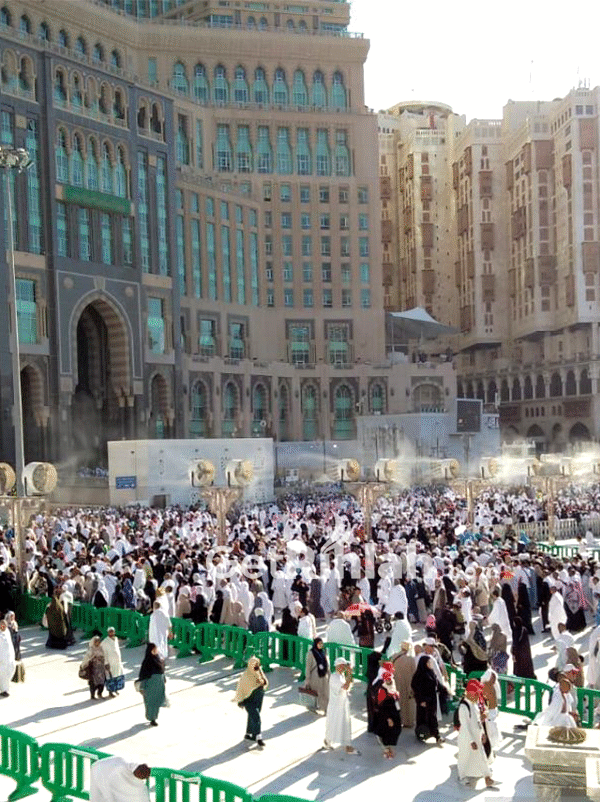 PAKET UMROH AWAL DESEMBER 2025