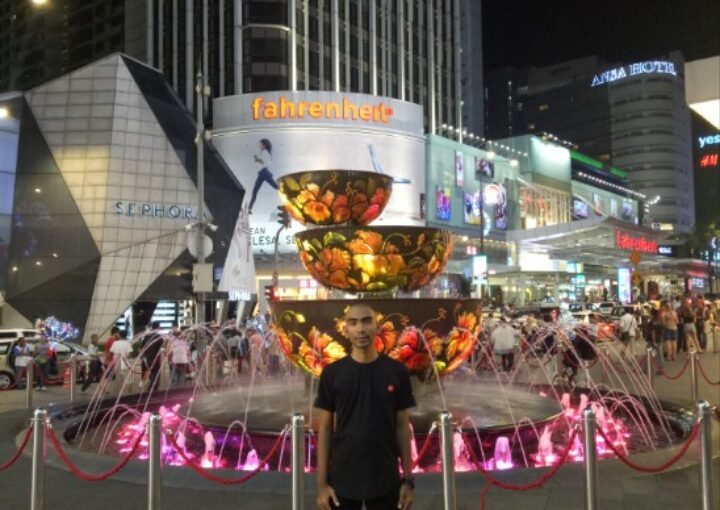 Menjelajah Sisi Tersembunyi Bukit Bintang: Bukan Sekadar Mal dan Lampu Neon